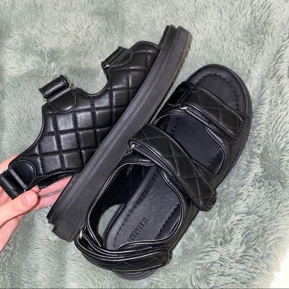 Forever 21 Shoes - forever21 quilted sandals